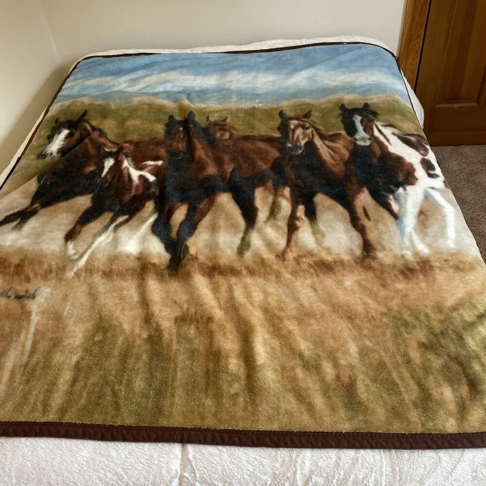 Vtg Bass Pro Shop Horse Cuddle Wrap Stadium Blanket Snap Zip Signed 66” X 56”